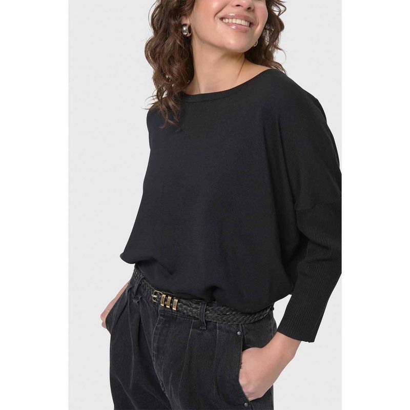 MilaSZ R-Neck Pullover